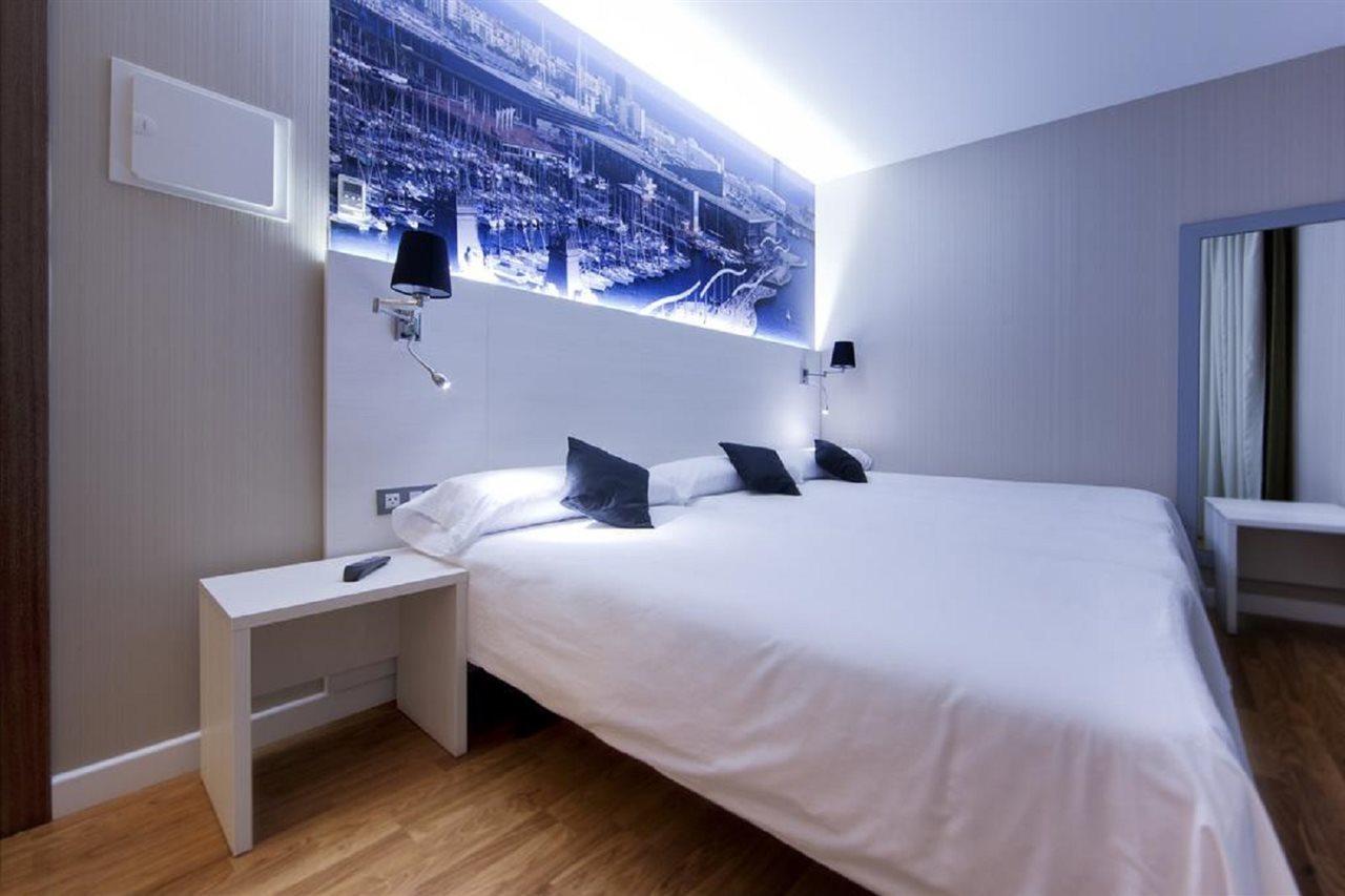 Hostal Bcn Ramblas Barcelona Exterior foto